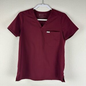 Figs Dark Red Catarina One Pocket Medical Nurse Scrub Top Size Small